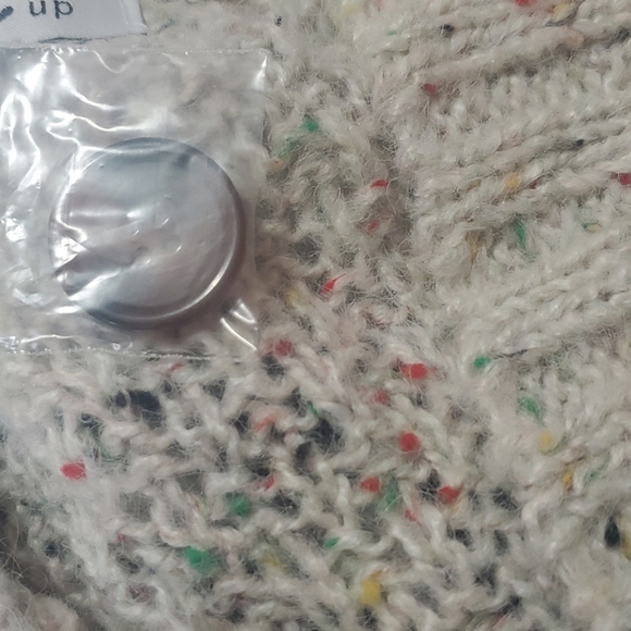 Hooked ❤ Up cardigan sweater size S NEW - Picture 8 of 8
